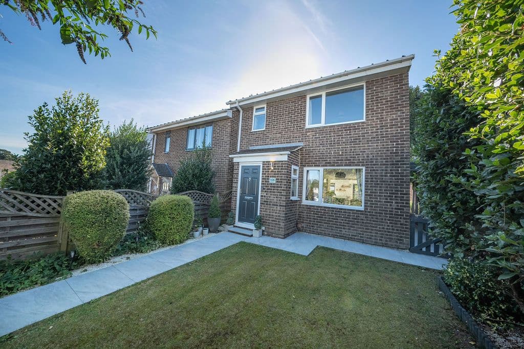Springfield Close, Andover, SP10 2QT