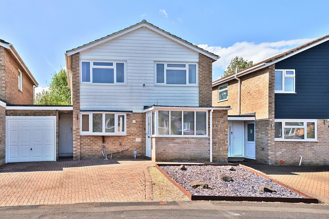 Windermere Avenue Basingstoke RG22 5JQ