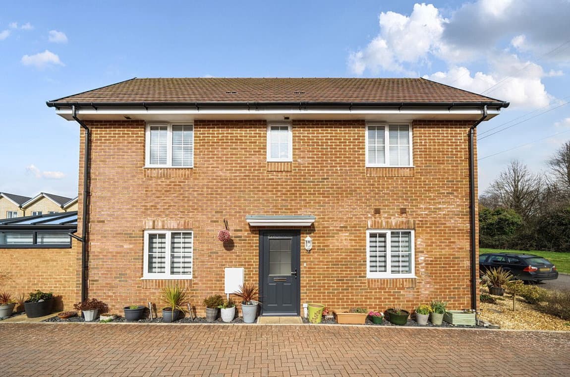 Peake Way, Charlton, SP10 4FA