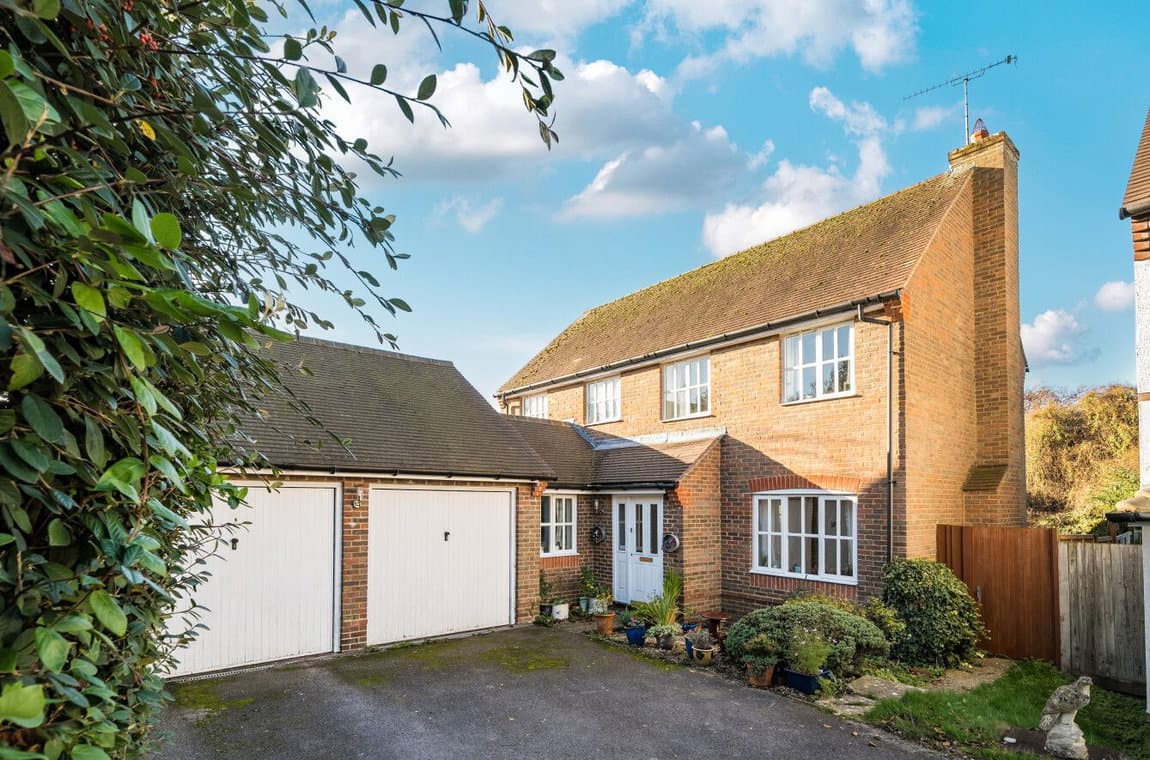 Saunders Meadow, Collingbourne Ducis, Marlborough, SN8 3FA