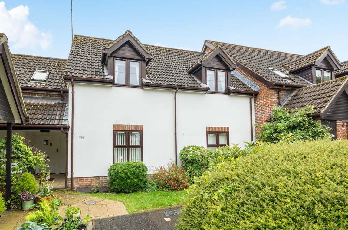 Carters Meadow, Charlton, Andover, SP10 4AF