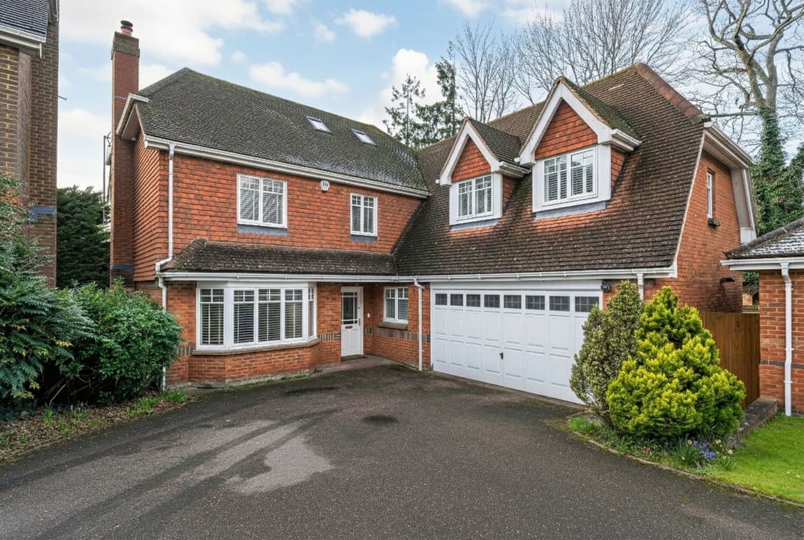 Morris Rise, Chineham. Basingstoke RG24 8LD