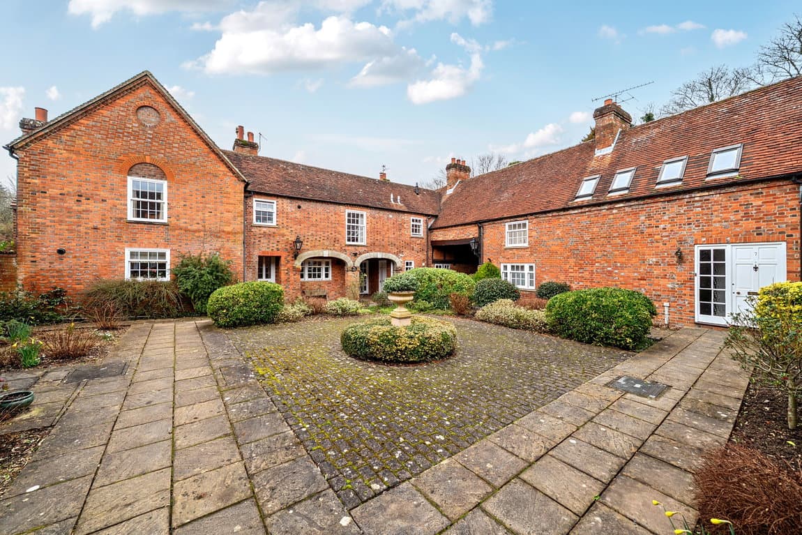 Becket Court, Worting Road Basingstoke RG23 8PW