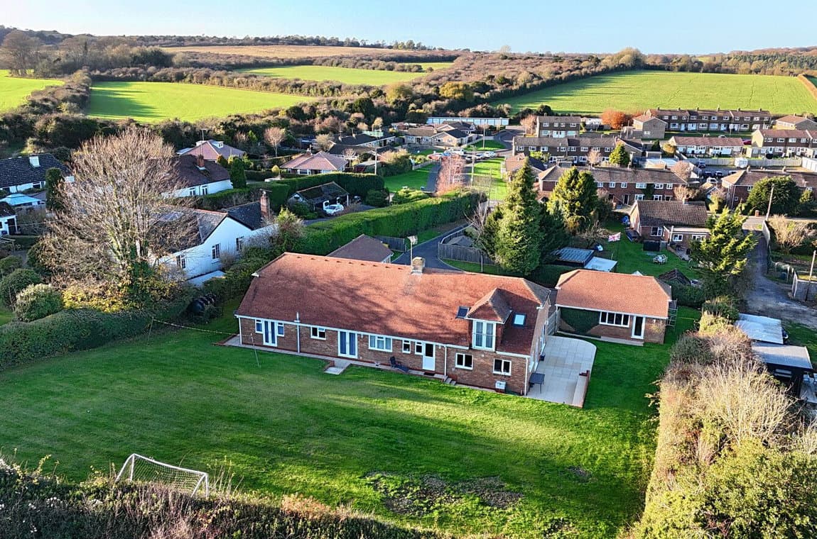 Parkhouse Road, Shipton Bellinger, Tidworth, SP9 7YE