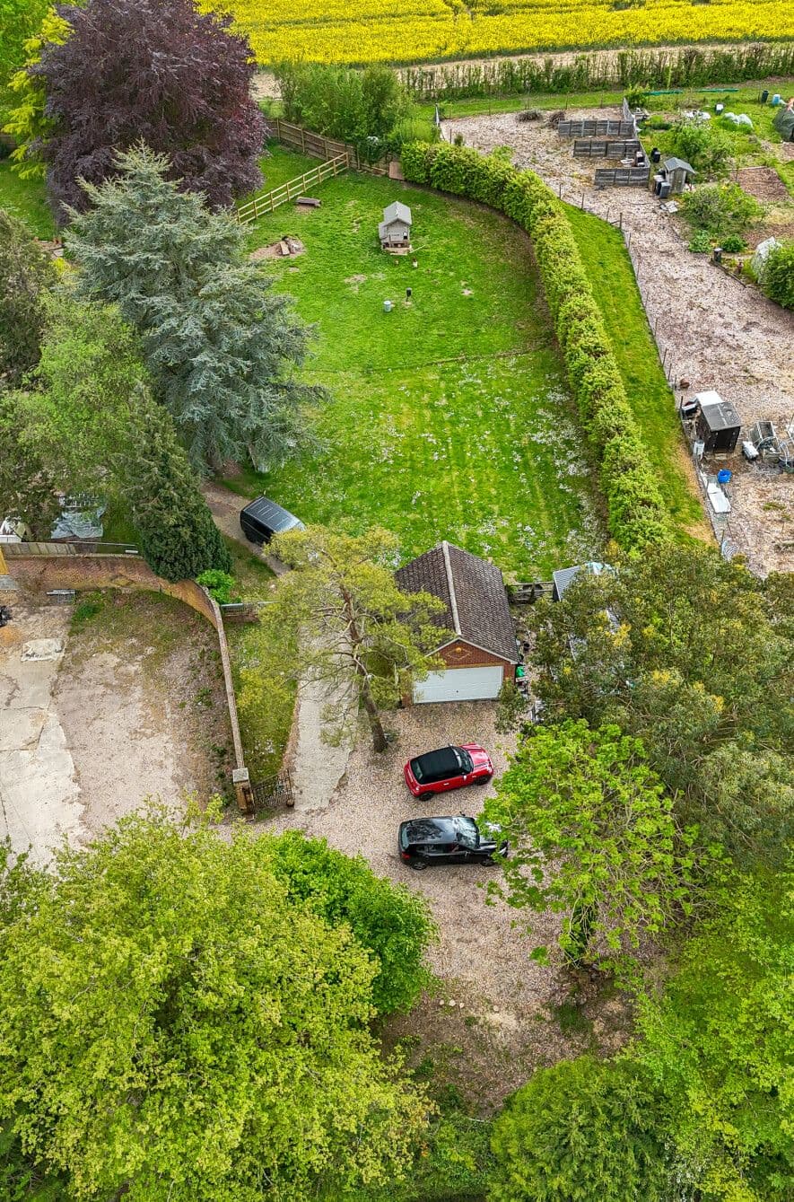Gilberts Green, Shipton Bellinger, Tidworth, SP9 7YD