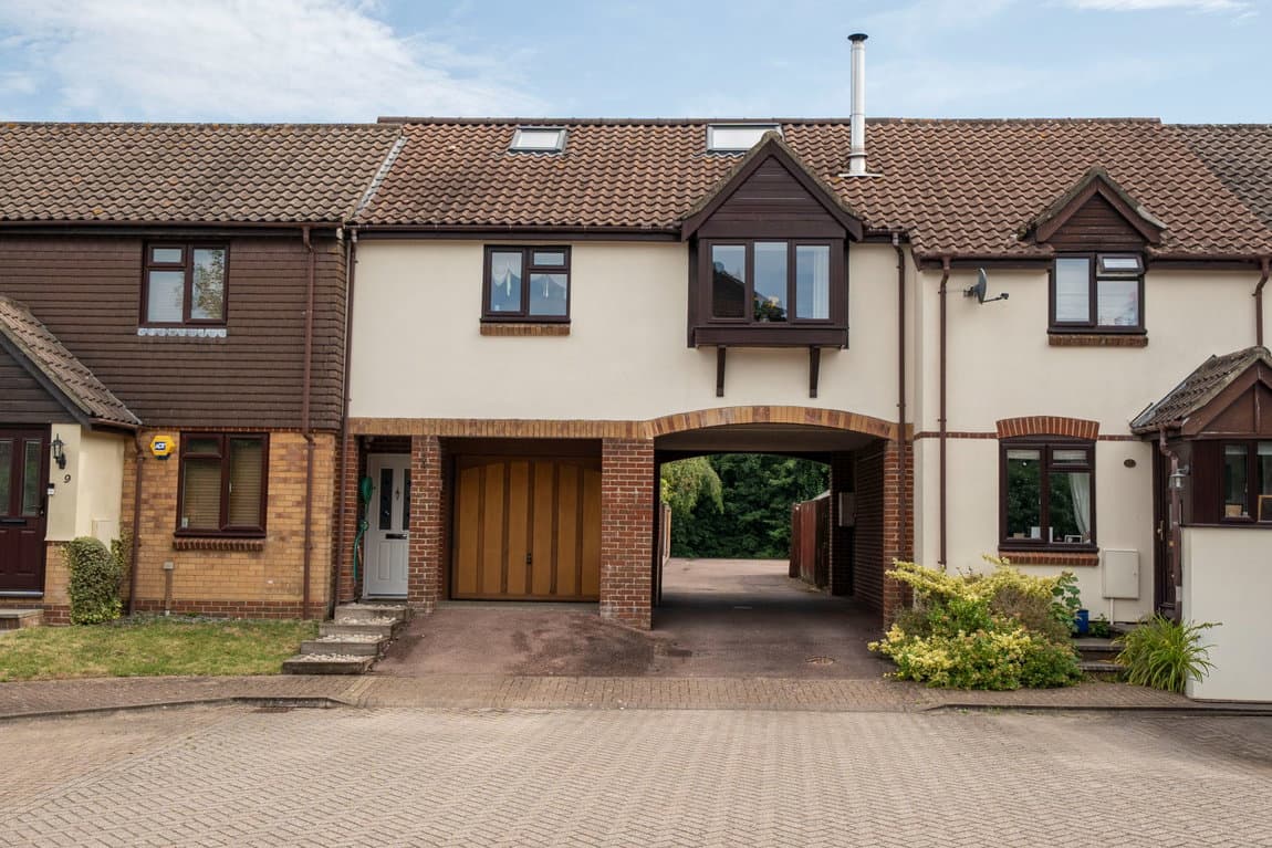 Home Mead, North Waltham, Basingstoke, RG25 2SY
