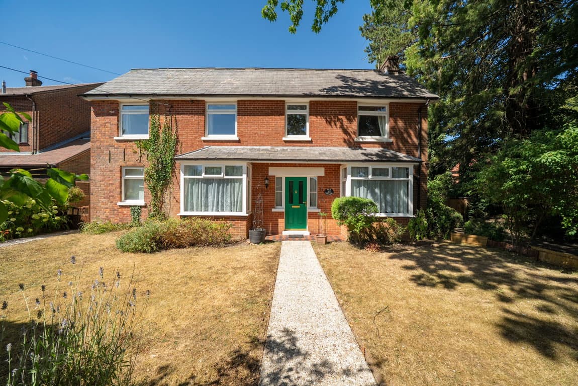 Oakley Lane, Oakley, Basingstoke, RG23 7JZ