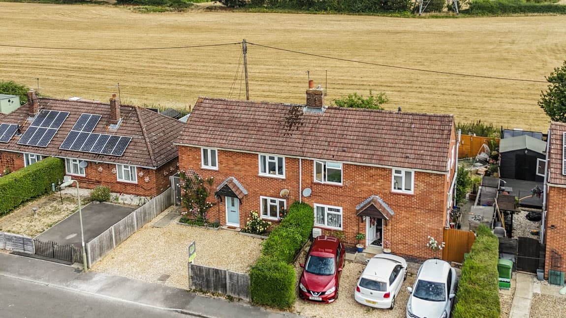 Moat Close, Bramley, Tadley RG26 5AF