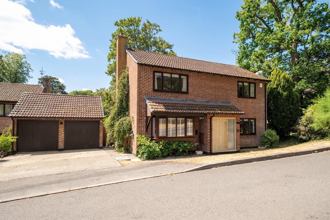 Kings Walk, Whitchurch, RG28 7DJ