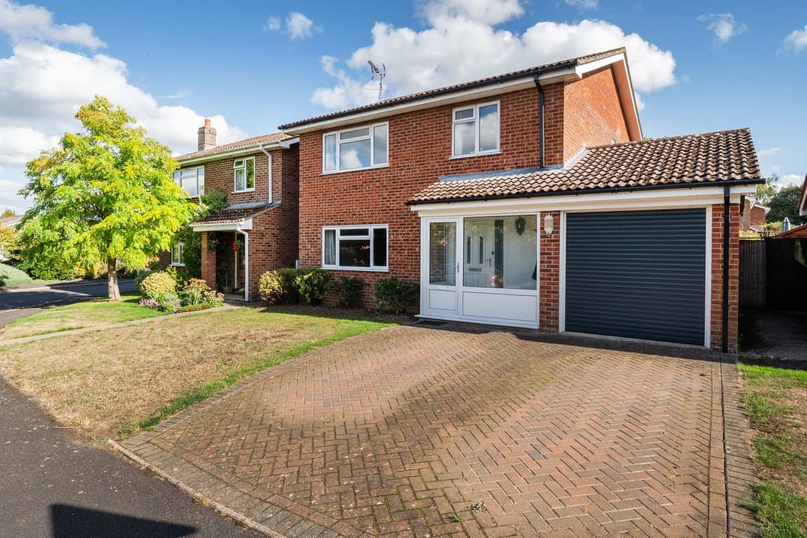 Laurel Close, North Warnborough RG29 1BH