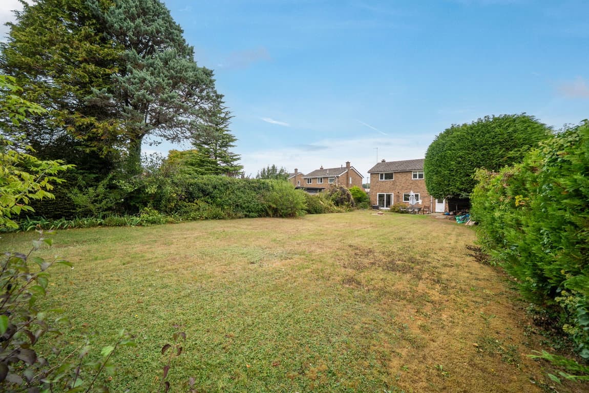 Lightsfield, Oakley, Basingstoke, RG23 7BL