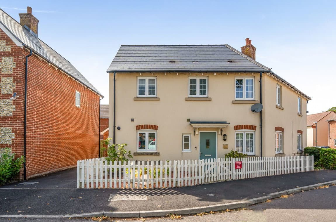 Clover Lane, Durrington, Salisbury, SP4 8FG