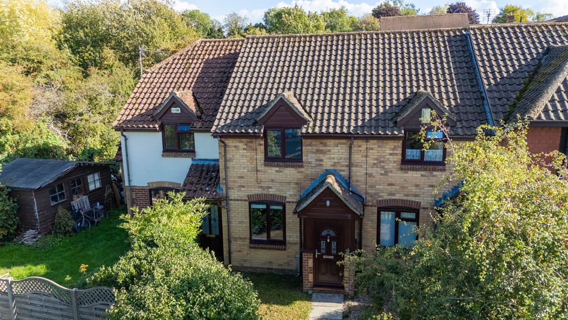 Home Mead, North Waltham, Basingstoke RG25 2SY